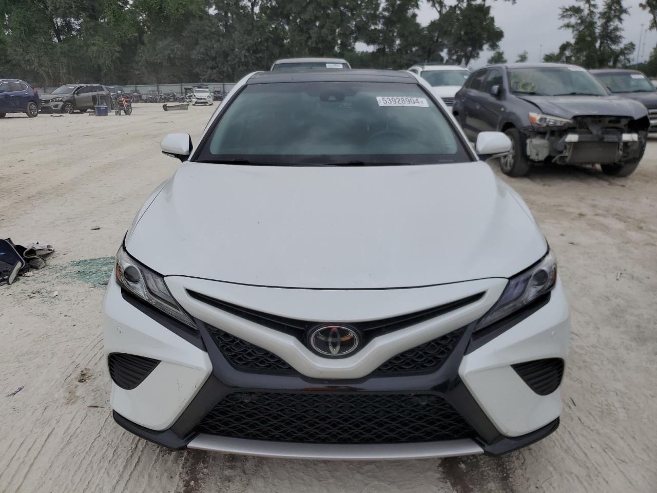 Photo 4 VIN: 4T1B61HK2JU134193 - TOYOTA CAMRY 