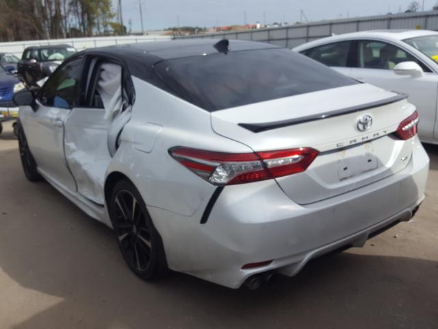 Photo 2 VIN: 4T1B61HK2JU146182 - TOYOTA CAMRY XSE 