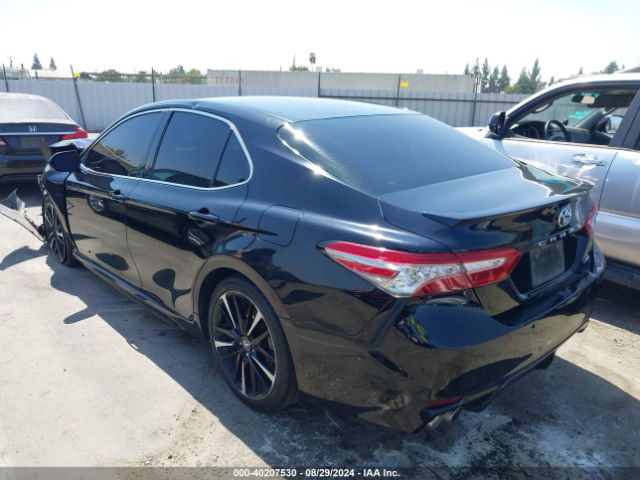 Photo 2 VIN: 4T1B61HK2JU147655 - TOYOTA CAMRY 