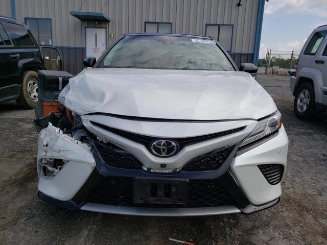 Photo 4 VIN: 4T1B61HK2JU156971 - TOYOTA CAMRY XSE 