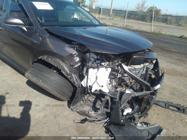 Photo 5 VIN: 4T1B61HK2JU518331 - TOYOTA CAMRY 