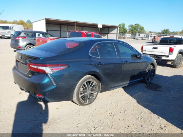 Photo 3 VIN: 4T1B61HK2JU564080 - TOYOTA CAMRY 