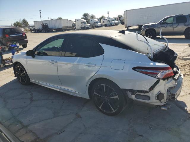 Photo 2 VIN: 4T1B61HK2KU252438 - TOYOTA CAMRY XSE 