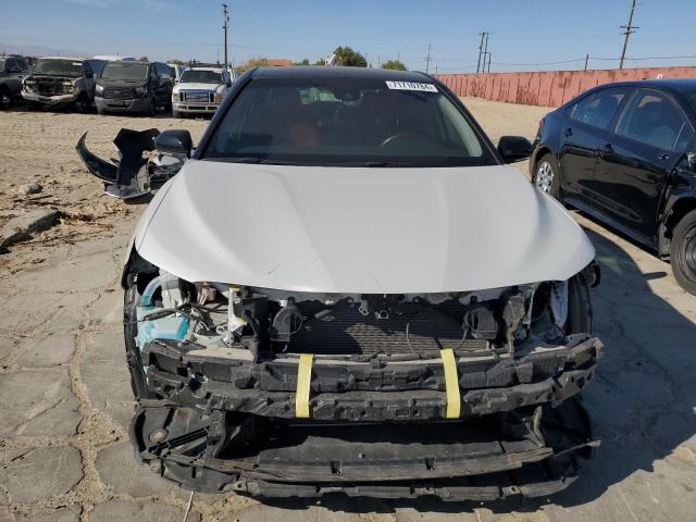 Photo 4 VIN: 4T1B61HK2KU252438 - TOYOTA CAMRY XSE 