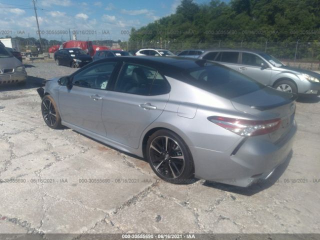 Photo 2 VIN: 4T1B61HK2KU262077 - TOYOTA CAMRY 