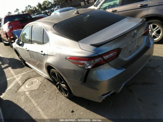 Photo 2 VIN: 4T1B61HK2KU792923 - TOYOTA CAMRY 