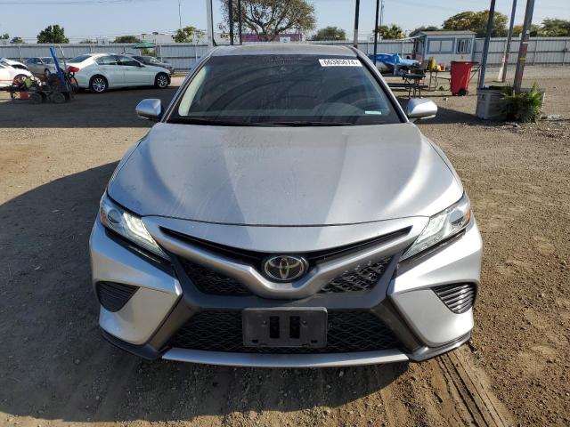 Photo 4 VIN: 4T1B61HK2KU820395 - TOYOTA CAMRY XSE 