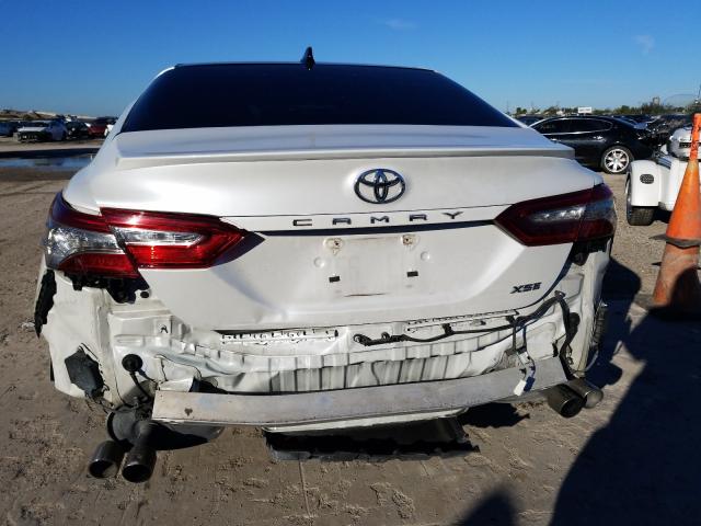 Photo 8 VIN: 4T1B61HK3JU023409 - TOYOTA CAMRY XSE 