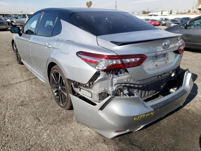 Photo 2 VIN: 4T1B61HK3JU115121 - TOYOTA CAMRY XSE 