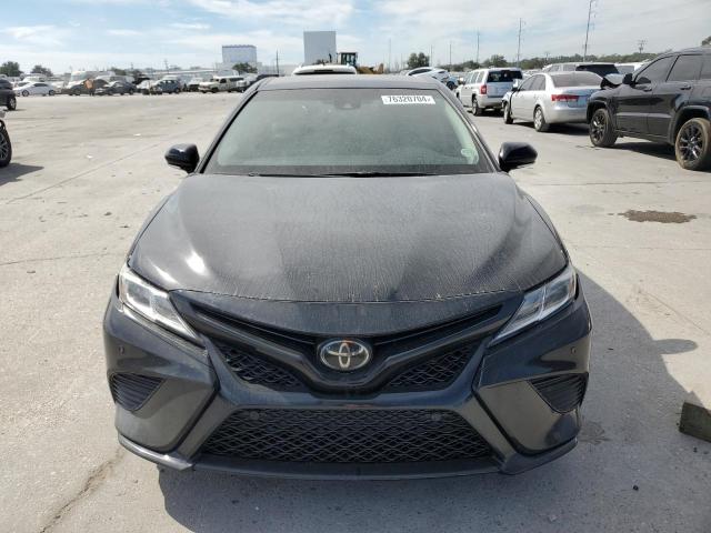 Photo 4 VIN: 4T1B61HK3JU115426 - TOYOTA CAMRY XSE 