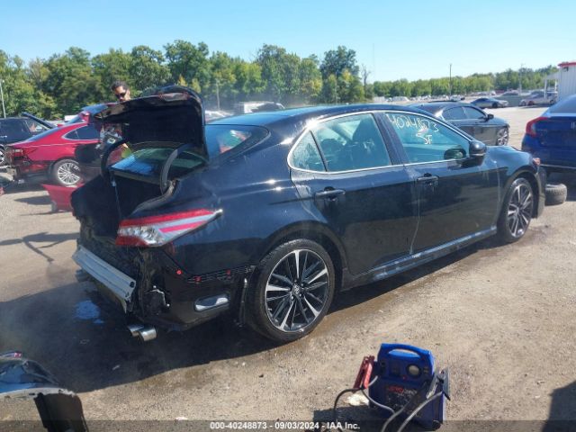 Photo 3 VIN: 4T1B61HK3JU121520 - TOYOTA CAMRY 