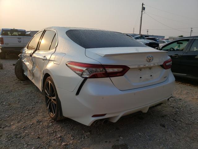 Photo 2 VIN: 4T1B61HK3JU126054 - TOYOTA CAMRY XSE 