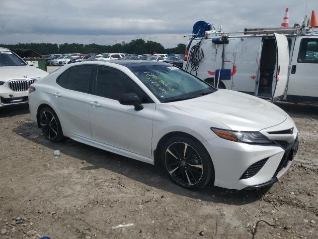 Photo 3 VIN: 4T1B61HK3JU132226 - TOYOTA CAMRY XSE 