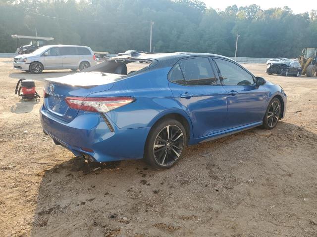 Photo 2 VIN: 4T1B61HK3JU144506 - TOYOTA CAMRY XSE 