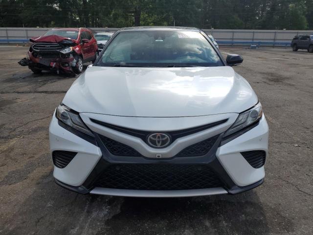 Photo 4 VIN: 4T1B61HK3KU162893 - TOYOTA CAMRY 