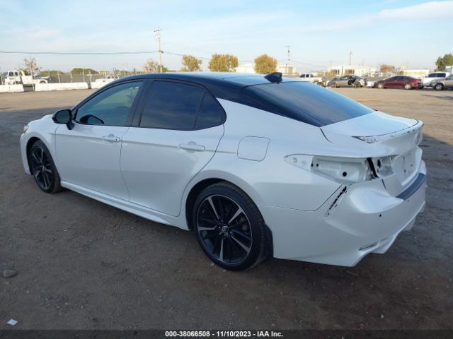 Photo 2 VIN: 4T1B61HK3KU175904 - TOYOTA CAMRY 