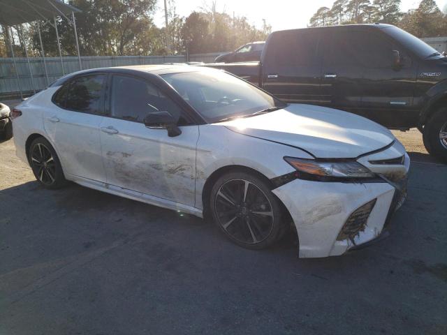 Photo 3 VIN: 4T1B61HK3KU256403 - TOYOTA CAMRY XSE 