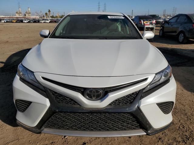 Photo 4 VIN: 4T1B61HK3KU691132 - TOYOTA CAMRY 