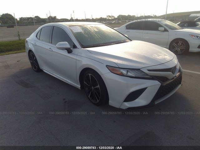 Photo 0 VIN: 4T1B61HK3KU768565 - TOYOTA CAMRY 