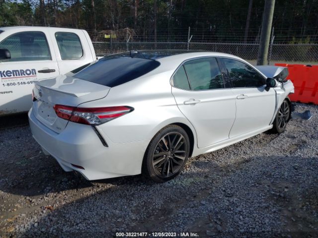 Photo 3 VIN: 4T1B61HK3KU788136 - TOYOTA CAMRY 