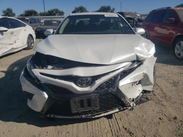 Photo 4 VIN: 4T1B61HK4JU043670 - TOYOTA CAMRY XSE 