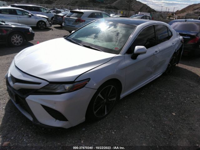 Photo 1 VIN: 4T1B61HK4JU062557 - TOYOTA CAMRY 