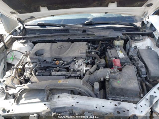 Photo 9 VIN: 4T1B61HK4JU090987 - TOYOTA CAMRY 