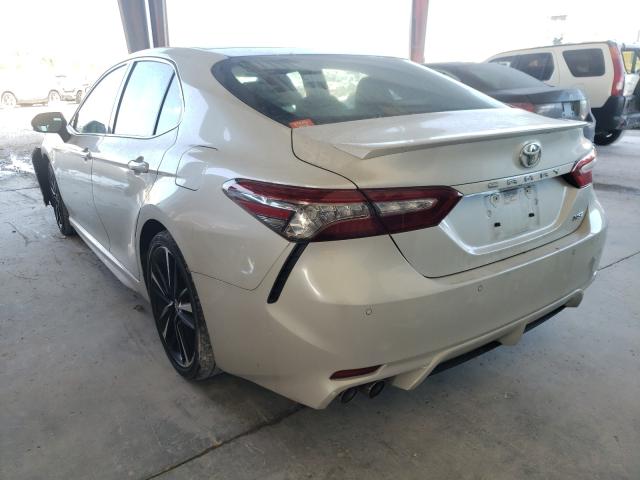 Photo 2 VIN: 4T1B61HK4JU094070 - TOYOTA CAMRY XSE 