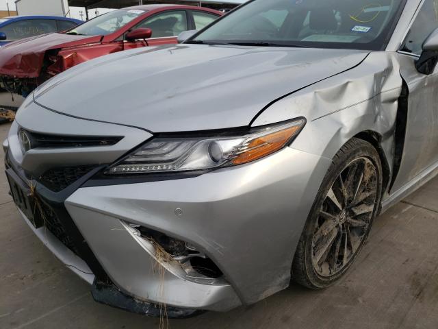 Photo 8 VIN: 4T1B61HK4JU115886 - TOYOTA CAMRY XSE 