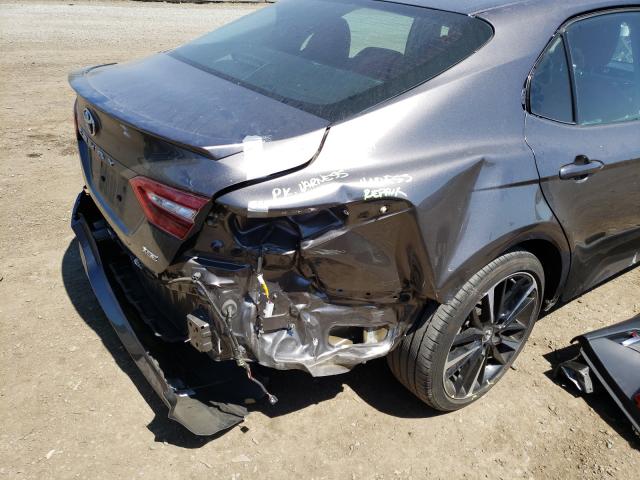 Photo 8 VIN: 4T1B61HK4JU132980 - TOYOTA CAMRY XSE 