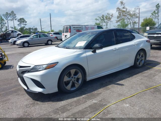 Photo 1 VIN: 4T1B61HK4JU136124 - TOYOTA CAMRY 