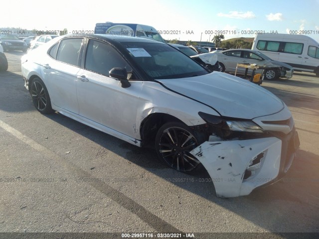 Photo 0 VIN: 4T1B61HK4JU148905 - TOYOTA CAMRY 