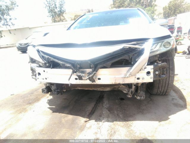 Photo 5 VIN: 4T1B61HK4JU504043 - TOYOTA CAMRY 