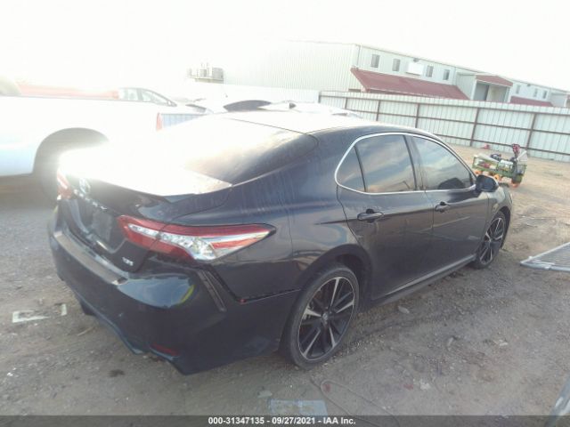 Photo 3 VIN: 4T1B61HK4JU545658 - TOYOTA CAMRY 