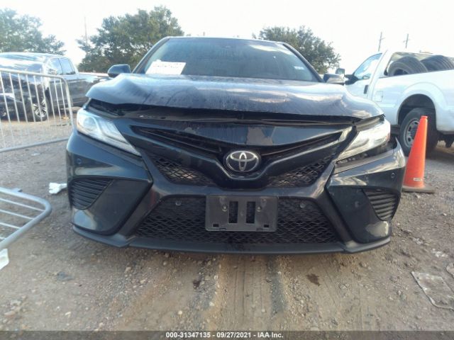 Photo 5 VIN: 4T1B61HK4JU545658 - TOYOTA CAMRY 