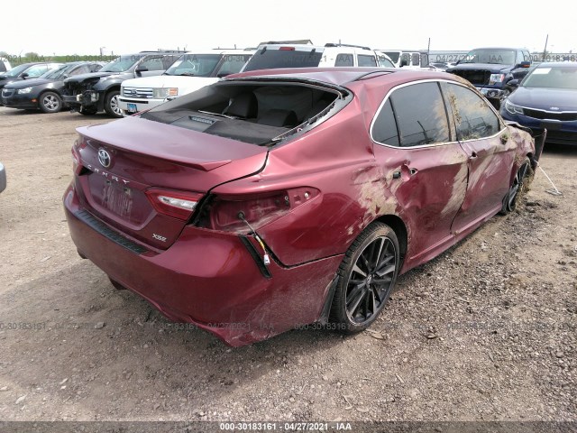 Photo 3 VIN: 4T1B61HK4JU663404 - TOYOTA CAMRY 