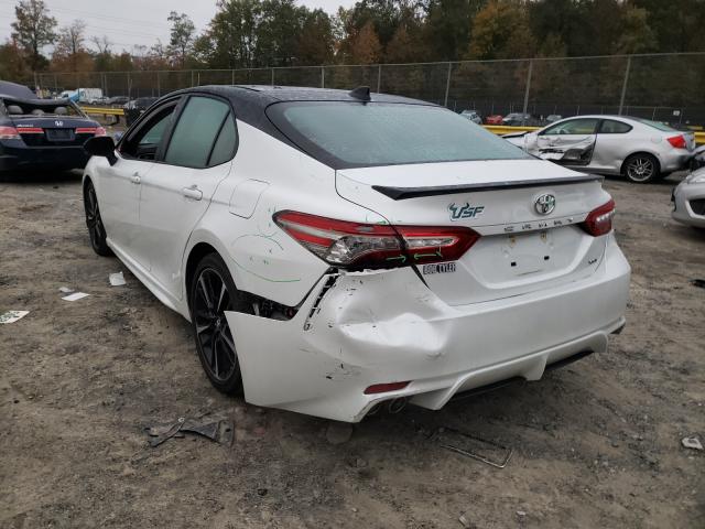 Photo 2 VIN: 4T1B61HK4KU253137 - TOYOTA CAMRY XSE 