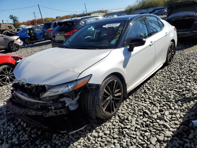 Photo 1 VIN: 4T1B61HK4KU261576 - TOYOTA CAMRY XSE 