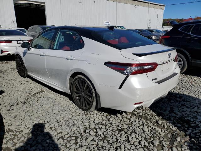 Photo 2 VIN: 4T1B61HK4KU261576 - TOYOTA CAMRY XSE 