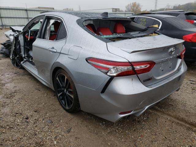 Photo 2 VIN: 4T1B61HK4KU821404 - TOYOTA CAMRY 