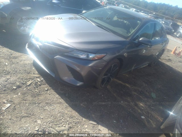 Photo 1 VIN: 4T1B61HK5JU005848 - TOYOTA CAMRY 