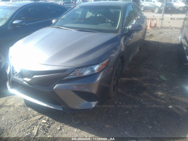 Photo 5 VIN: 4T1B61HK5JU005848 - TOYOTA CAMRY 