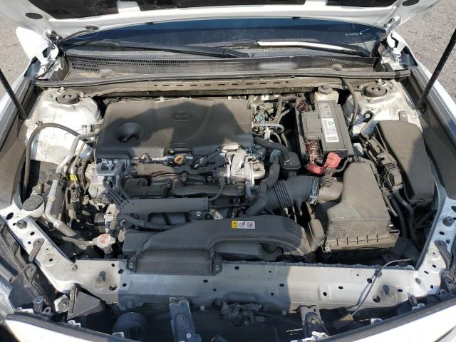 Photo 10 VIN: 4T1B61HK5JU053088 - TOYOTA CAMRY 