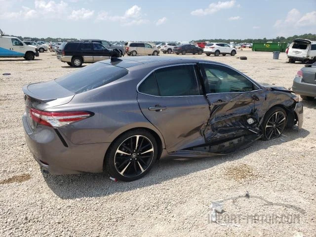 Photo 2 VIN: 4T1B61HK5JU147150 - TOYOTA CAMRY 