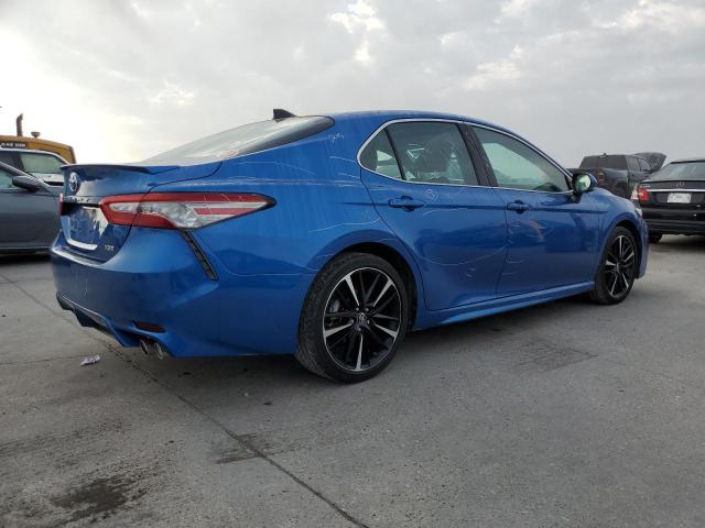 Photo 2 VIN: 4T1B61HK5JU148783 - TOYOTA CAMRY XSE 