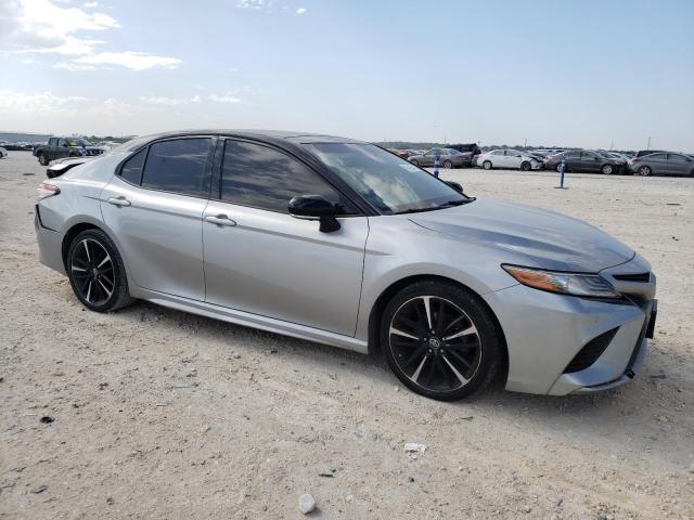 Photo 3 VIN: 4T1B61HK5JU152008 - TOYOTA CAMRY 