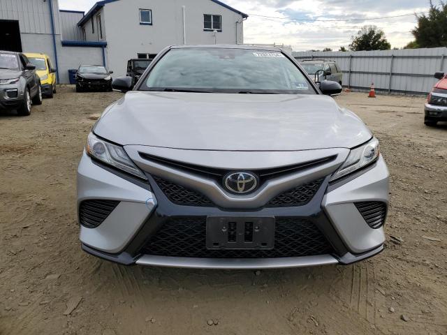 Photo 4 VIN: 4T1B61HK5KU169764 - TOYOTA CAMRY XSE 