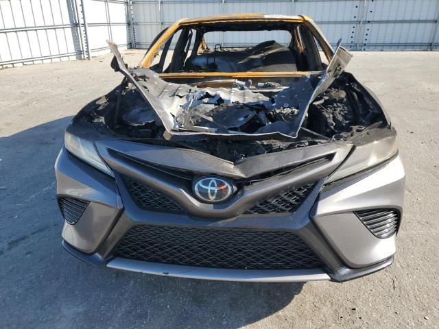 Photo 4 VIN: 4T1B61HK5KU171322 - TOYOTA CAMRY XSE 