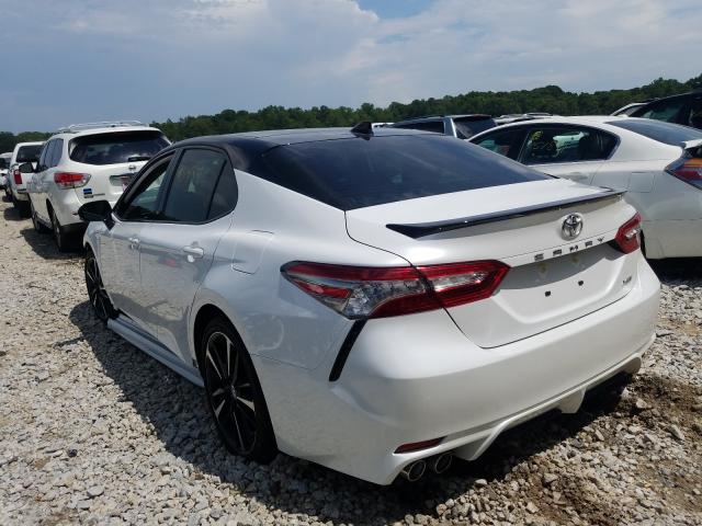 Photo 2 VIN: 4T1B61HK5KU178156 - TOYOTA CAMRY XSE 