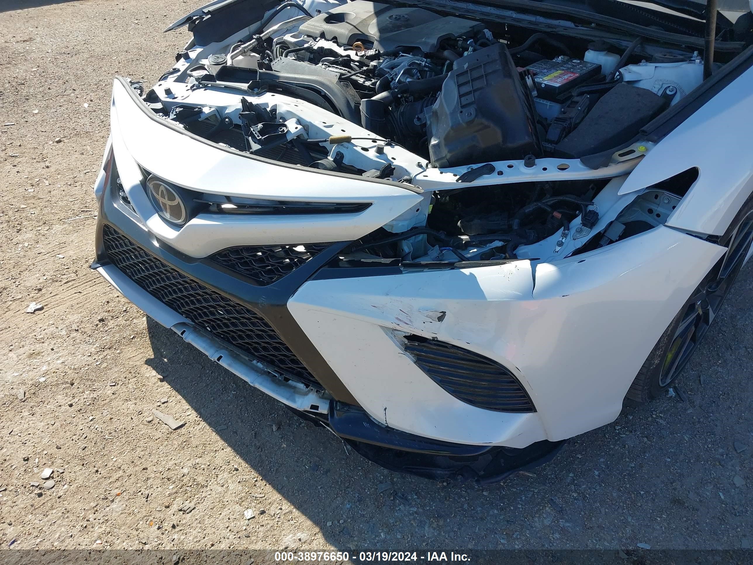 Photo 5 VIN: 4T1B61HK5KU238758 - TOYOTA CAMRY 